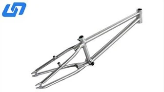 Cadre de vélo BMX en titane
